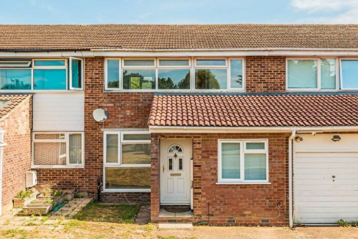 4 Bedroom Property To Rent In Oakley Close, Isleworth, TW7