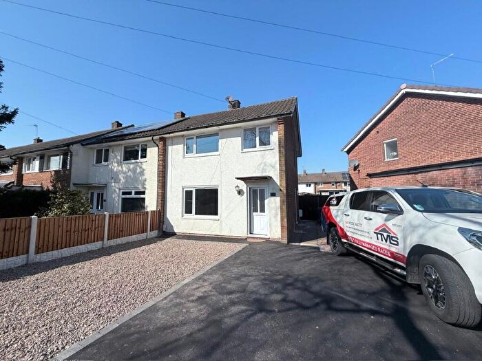 3 Bedroom Semi-Detached House To Rent In Farneworth Road, Derby, Derbyshire, DE3