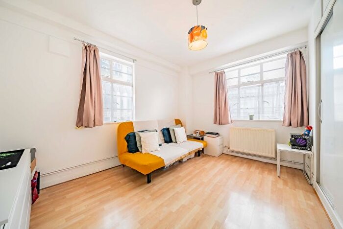 Studio To Rent In Orsett Terrace, London, W2