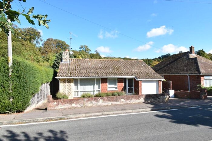 3 Bedroom Detached Bungalow For Sale In The Street, Doddington, Sittingbourne, ME9