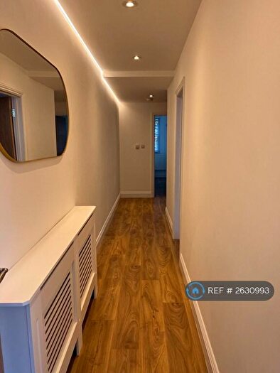 1 Bedroom Flat To Rent In Maury Road, London, N16