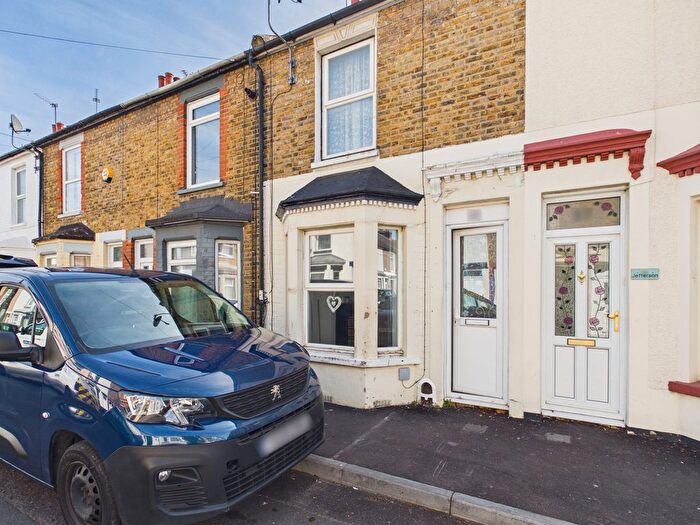 3 Bedroom Terraced House For Sale In Jefferson Road, Sheerness, ME12