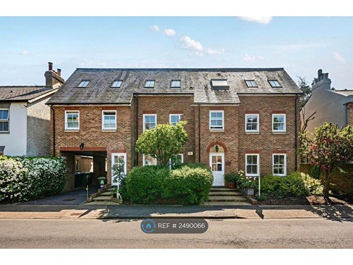 1 Bedroom Flat To Rent In Roberts Lodge, Kingston Upon Thames, KT1