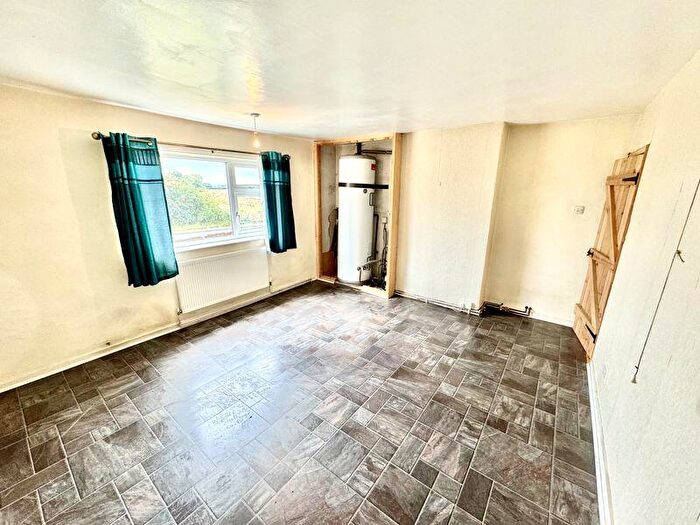 2 Bedroom Semi-Detached House For Sale In Sea Dyke Way, Marshchapel, DN36