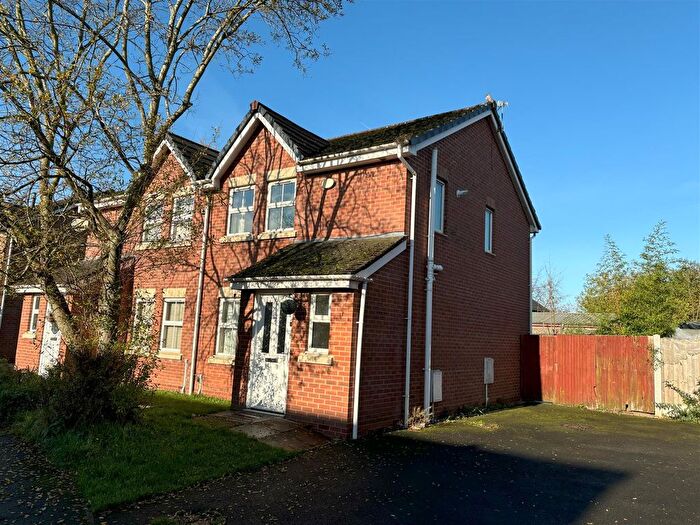 3 Bedroom Semi-Detached House To Rent In Caremine Avenue, Levenshulme, Manchester, M19