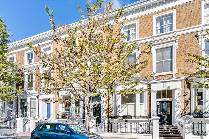 2 Bedroom Flat To Rent In Upper Addison Gardens, Holland Park, W14