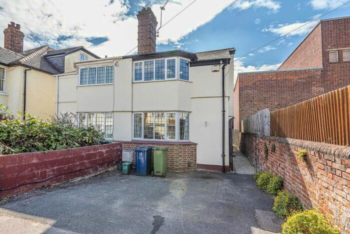 2 Bedroom Semi-Detached House To Rent In Kennett Road, Headington, OX3