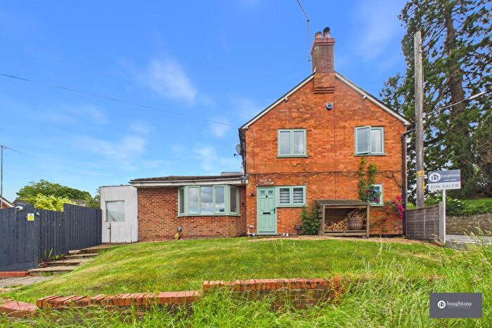 4 Bedroom Cottage For Sale In Chapel Lane, Akeley, MK18