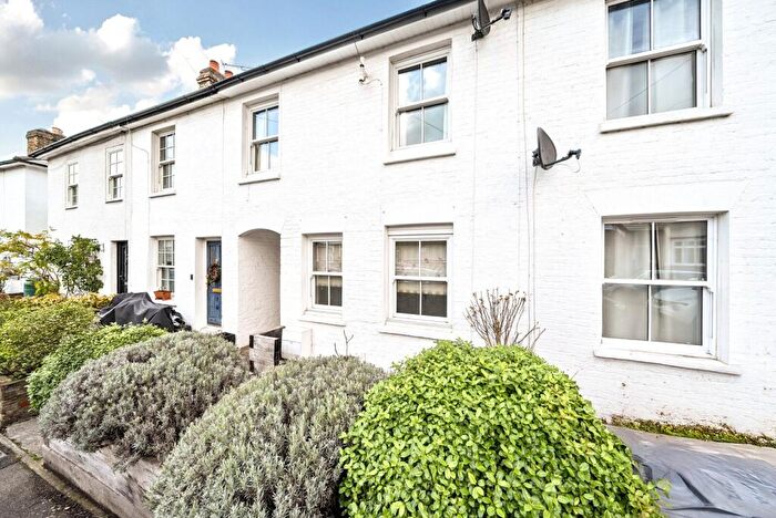 3 Bedroom Terraced House For Sale In Westfield Road, Surbiton, KT6