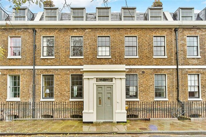 7 Bedroom Town House For Sale In Regency Close, Sheerness, Kent, ME12