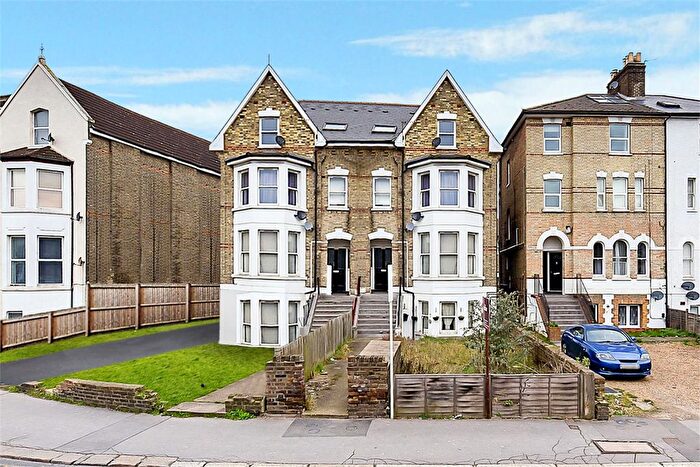 1 Bedroom Flat To Rent In Selhurst Road, London, SE25