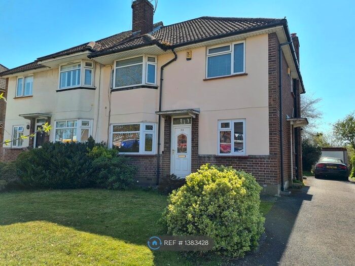 2 Bedroom Maisonette To Rent In Beech Road, St. Albans, AL3