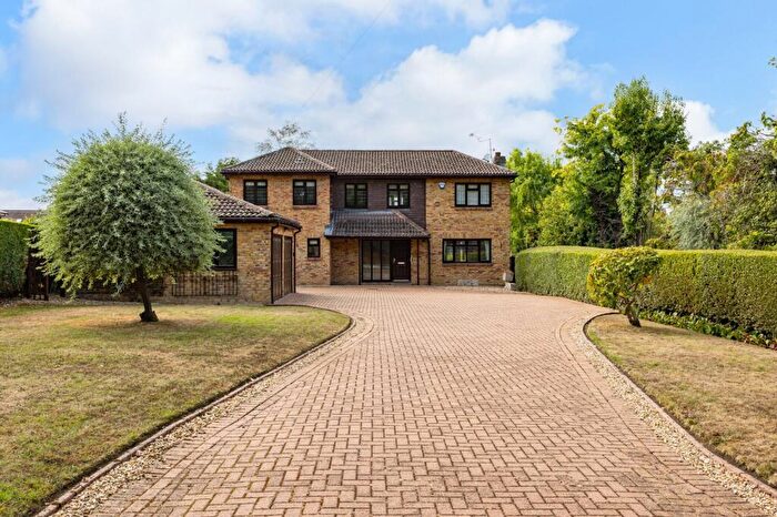 5 Bedroom Detached House For Sale In Grange Road, Ash, Surrey, GU12