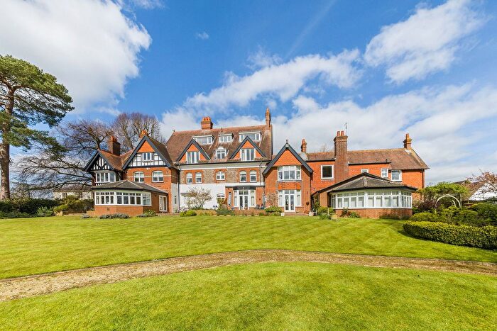 1 Bedroom Flat For Sale In Riverside House, Burcot, OX14