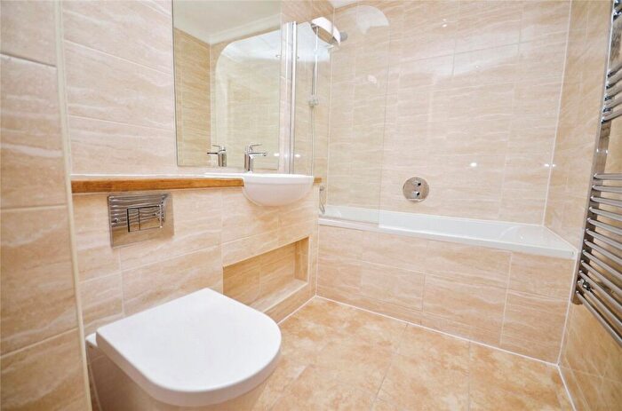2 Bedroom Apartment To Rent In High Road, Chadwell Heath, Romford, RM6