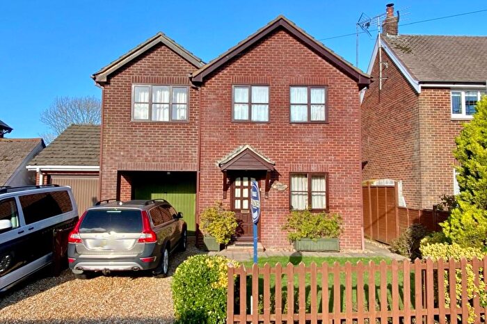 3 Bedroom Cottage For Sale In Town Centre, Ringwood, BH24