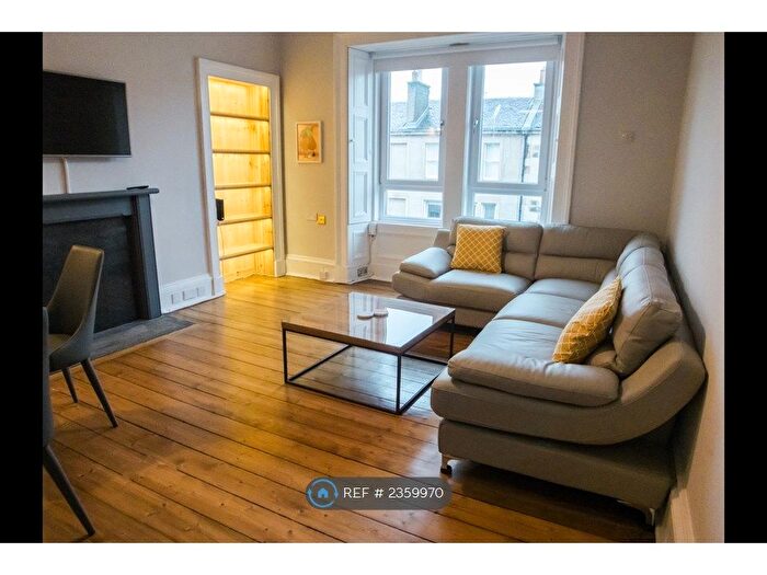 3 Bedroom Flat To Rent In Panmure Place, Edinburgh, EH3