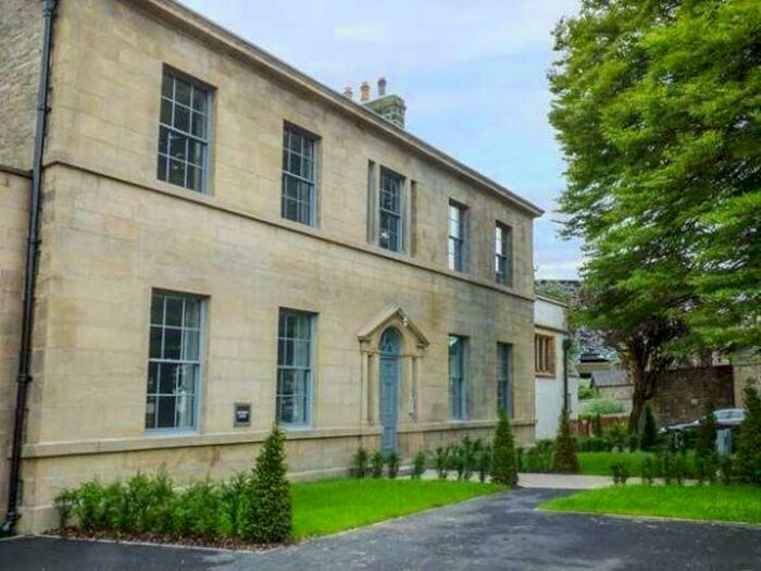 2 Bedroom Apartment For Sale In Duke Street, Settle, BD24