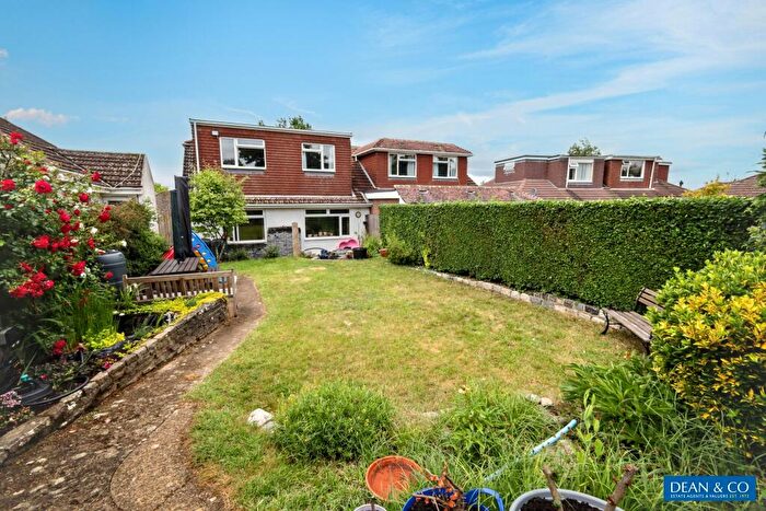 4 Bedroom Semi-Detached House For Sale In Summerdale Road, Hove, BN3