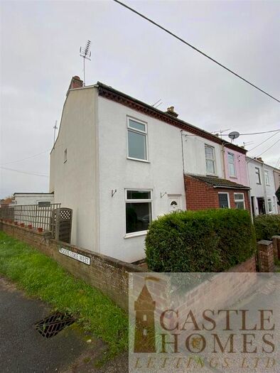 2 Bedroom End Of Terrace House To Rent In Gorleston Road, Oulton, Lowestoft, NR32