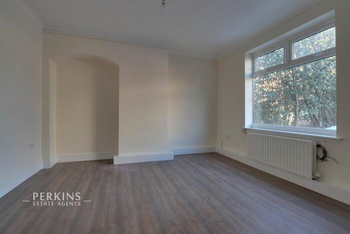 3 Bedroom Terraced House To Rent In Heathstan Road, London, W12