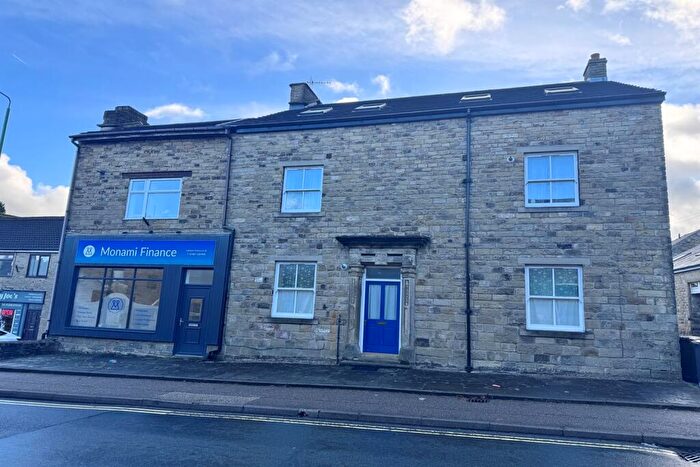 3 Bedroom Apartment To Rent In Chapel-En-Le-Frith, High Peak, SK23