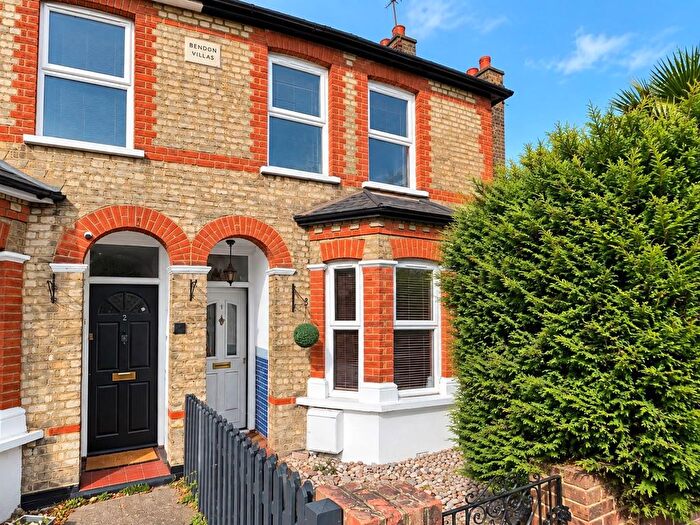 3 Bedroom Semi Detached House For Sale In Queens Road, Feltham, Middlesex, TW13