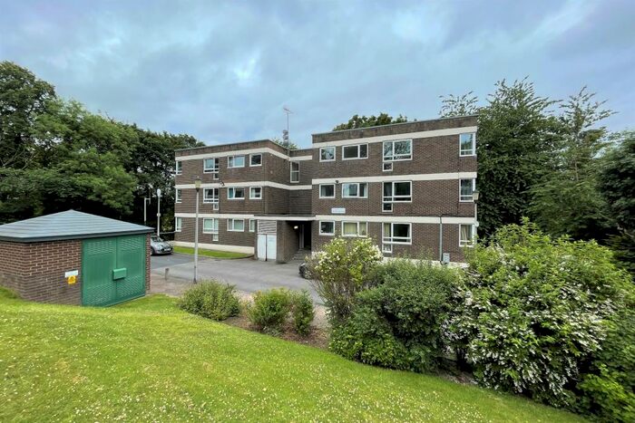 2 Bedroom Flat To Rent In Newton Park Court, Chapel Allerton, Leeds, LS7