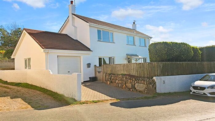 3 Bedroom Detached House For Sale In Lovely Detached Home In Village Setting, Connor Downs, TR27