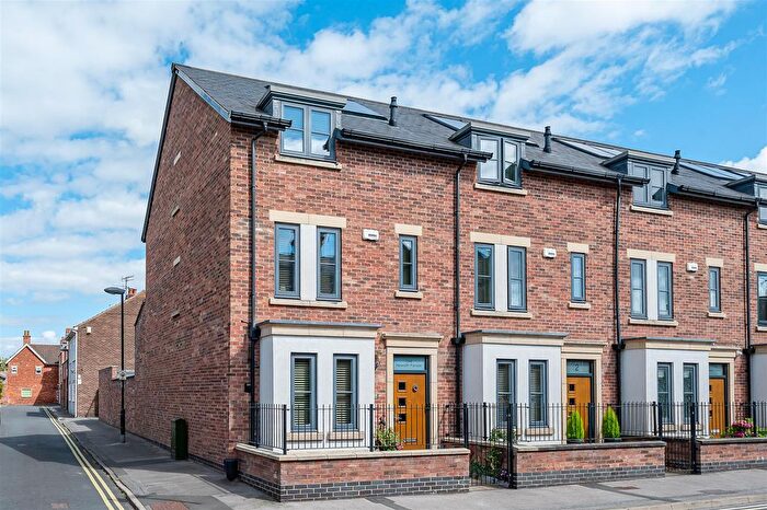 4 Bedroom Town House For Sale In Mill Lane, Heworth, York, YO31