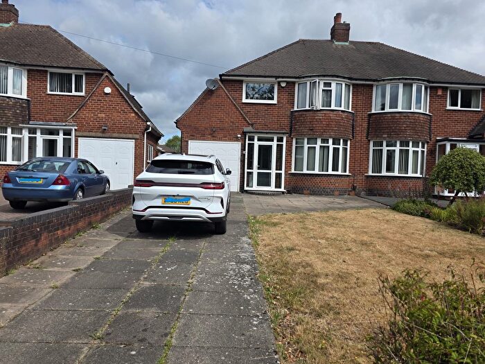 3 Bedroom Semi-Detached House To Rent In Green Lane, Castle Bromwich, B36