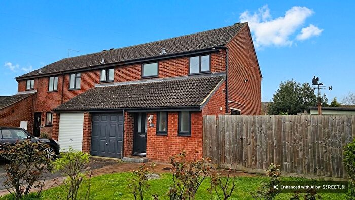3 Bedroom Semi Detached House For Sale In Drinkwater Close, Newmarket, CB8