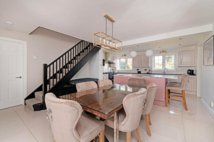 6 Bedroom Detached House For Sale In Godfrey Way, Dunmow, Essex, CM6