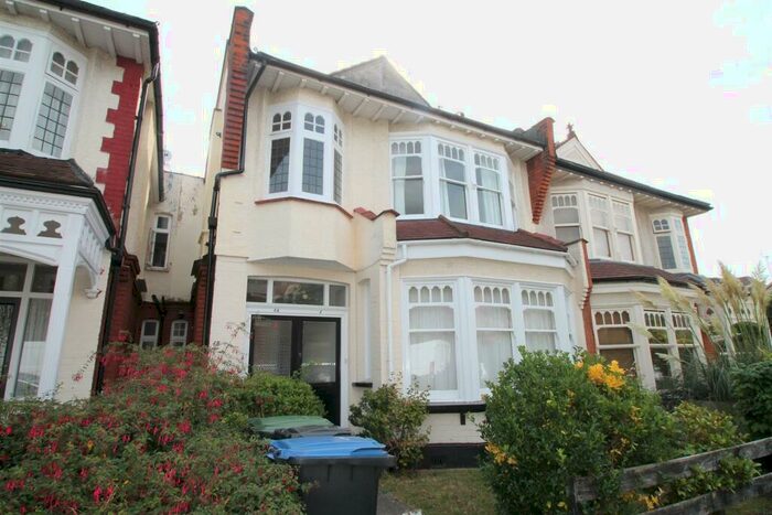1 Bedroom Flat To Rent In Burford Gardens, London, N13