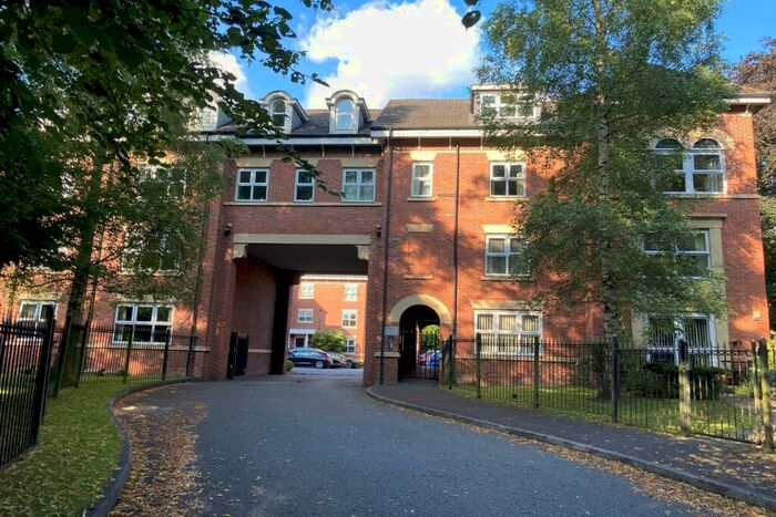 2 Bedroom Apartment To Rent In Brooklands Road, Sale, M33