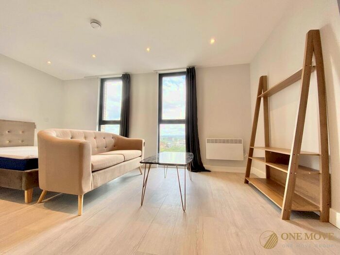 Studio To Rent In Block D, Oldfield Road, M5