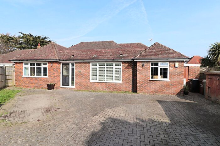 4 Bedroom Bungalow For Sale In Sark Gardens, Ferring, BN12