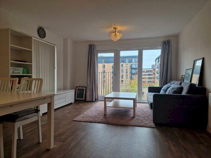 2 Bedroom Apartment To Rent In Roosevelt Apartments, B15