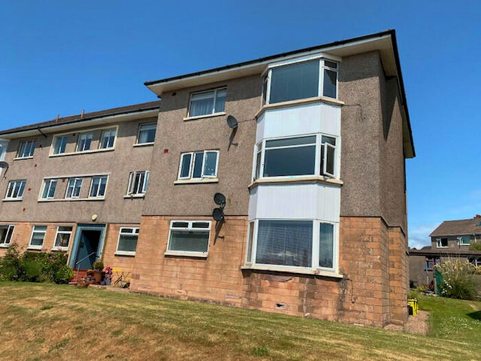 3 Bedroom Flat For Sale In Overton Crescent, West Kilbride, KA23
