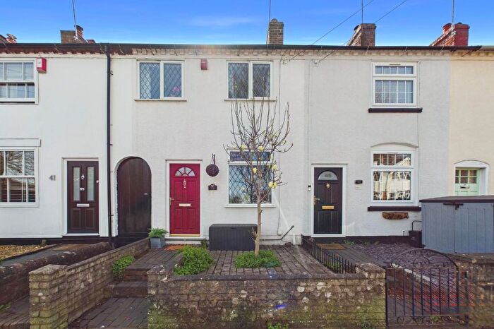 2 Bedroom Terraced House For Sale In Bowling Green Road, Stourbridge, DY8