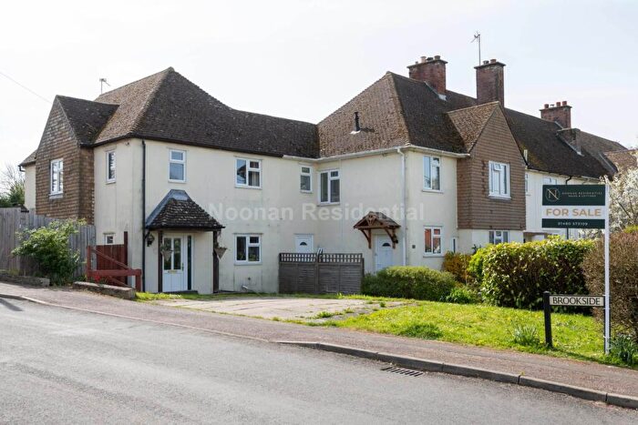 4 Bedroom End Of Terrace House For Sale In High Street, Great Paxton, PE19