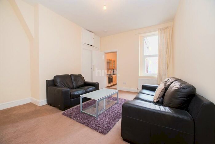 2 Bedroom Flat To Rent In Hazelwood Avenue, Jesmond, Newcastle Upon Tyne, NE2