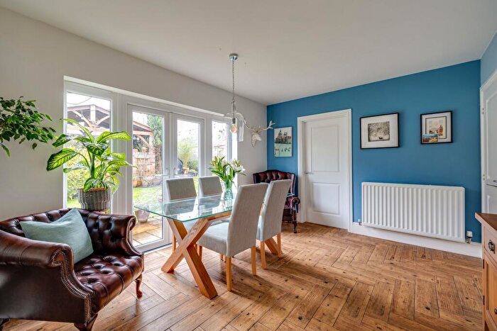 5 Bedroom Detached House For Sale In Green Howards Road, Saighton, CH3