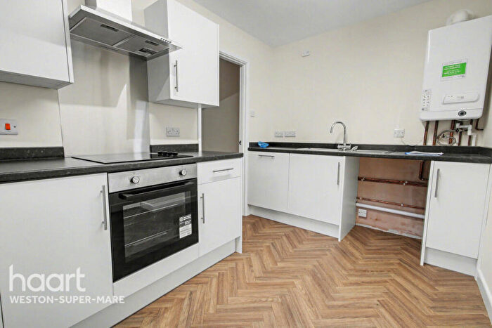 2 Bedroom Flat To Rent In Waterloo Street, Weston-Super-Mare, BS23