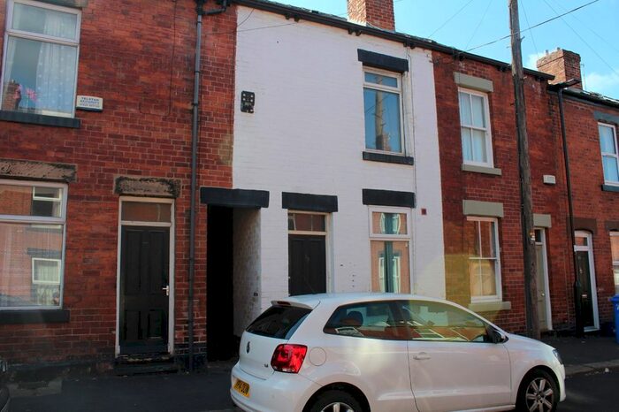 3 Bedroom Terraced House To Rent In Langdon Street, Sheffield, S11