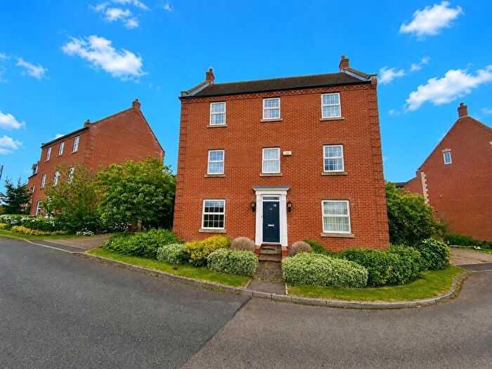 5 Bedroom Detached House For Sale In Horseshoe Way, Hampton Vale, Peterborough, PE7