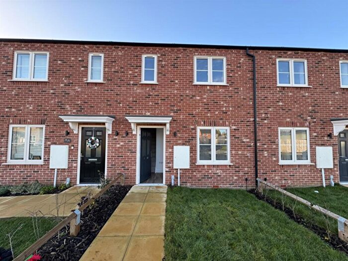 2 Bedroom Semi-Detached House To Rent In Walnut Close, Sutton St James, Sutton St James, PE12