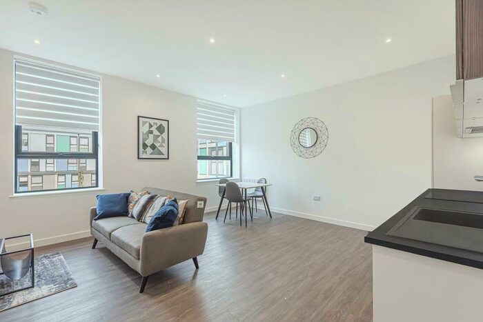 1 Bedroom Apartment To Rent In London Road, Headington, OX3