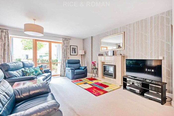 2 Bedroom Retirement Property To Rent In Oatlands Drive, Weybridge, KT13