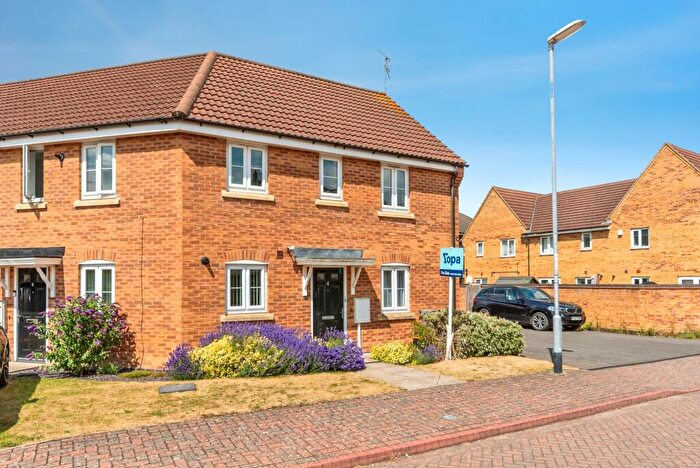 2 Bedroom Flat For Sale In Ormonde Close, Grantham, NG31